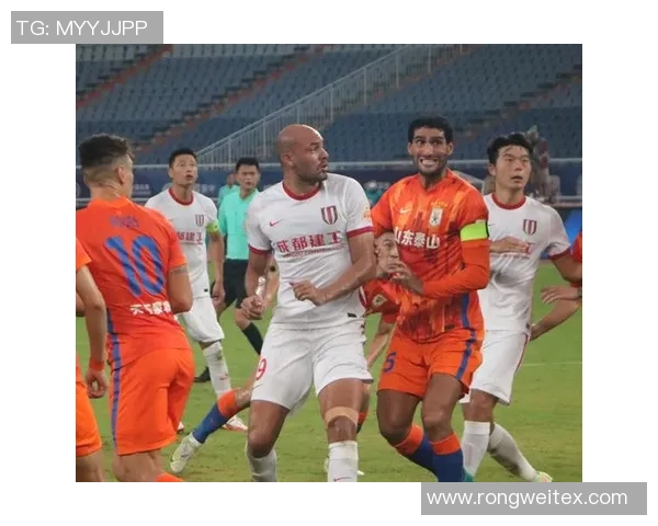 赛后复盘：北京足球队与广州足球队速度对决的精彩瞬间与战术分析